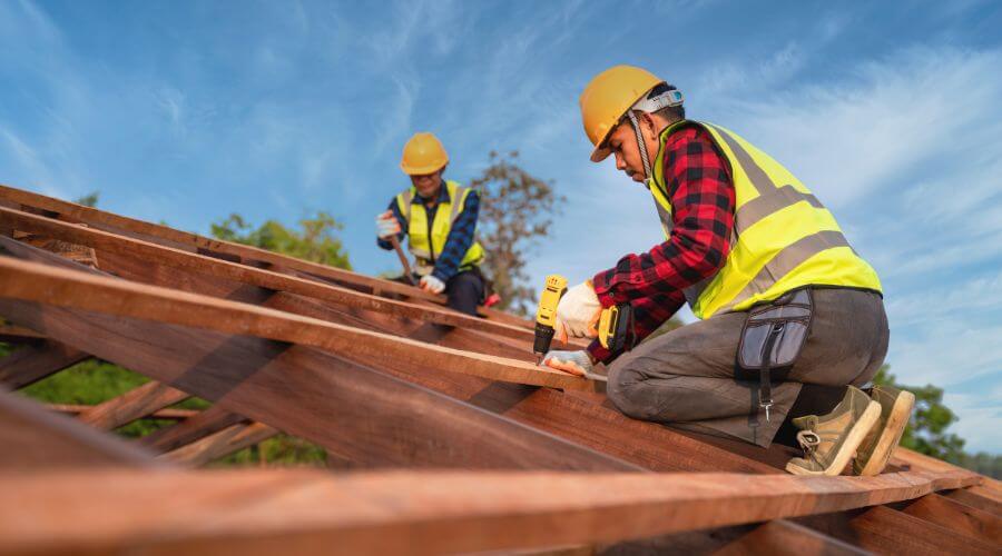 Professional gutter cleaning in Lincoln, RI
